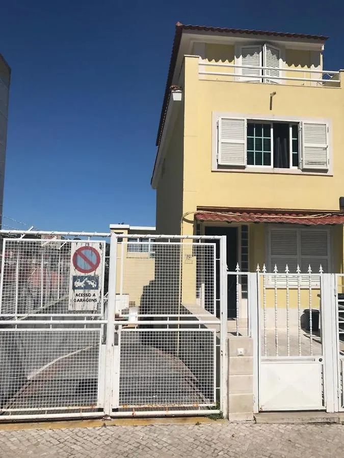 Refugio Popular Hostel Lisbon
